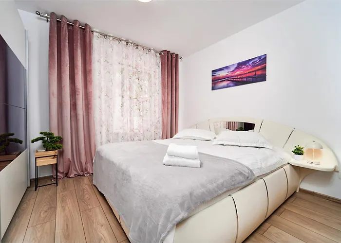 Lovley Daniel House By Open House * 蒂米什瓦拉