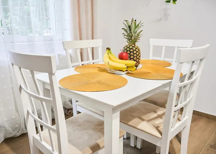 Lovley Daniel House By Open House