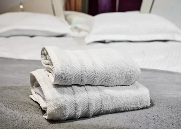 Lovley Daniel House By Open House