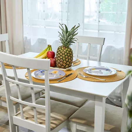 Lovley Daniel House By Open House Apartament